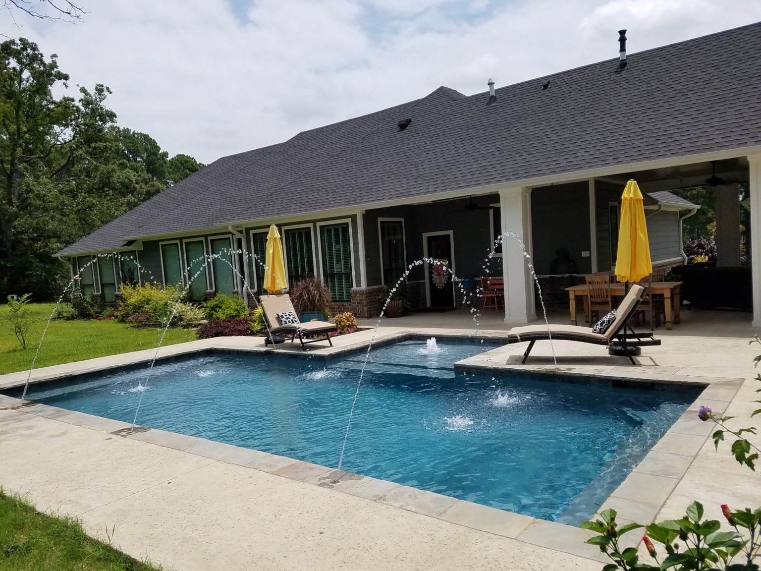 Colored marcite pool