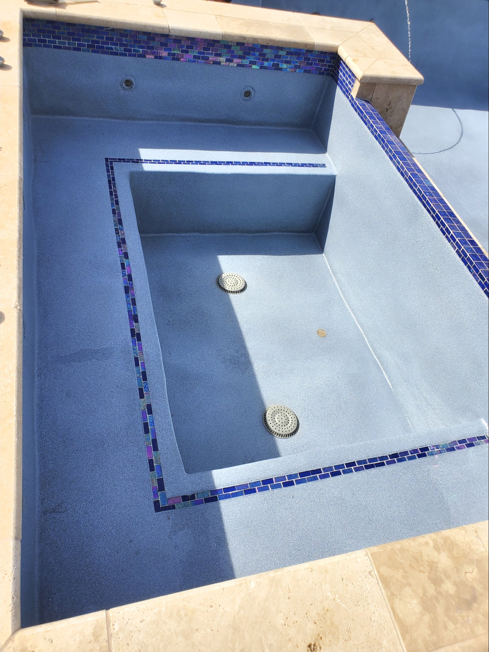 EcoFinish aquaBRIGHT Blue Lagoon — Spa Detail
