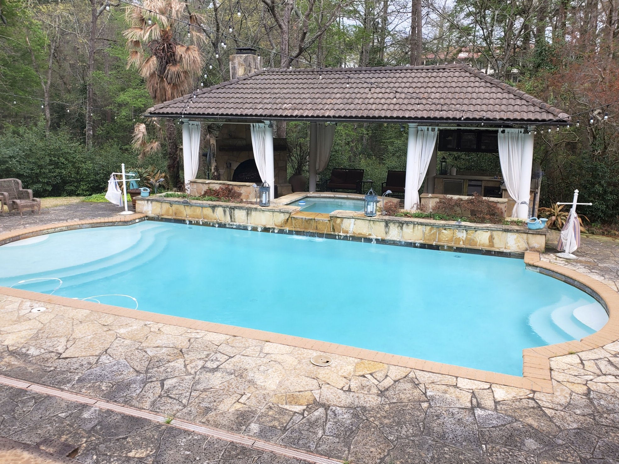 EcoFinish Ice Ice Bay Bay — Finished Pool with Cabana